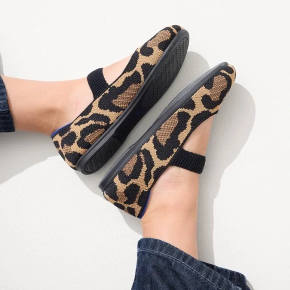 Kids ROTHY’S Mary Jane leopard shoes- amber cat. Size 2 - Picture 2 of 10